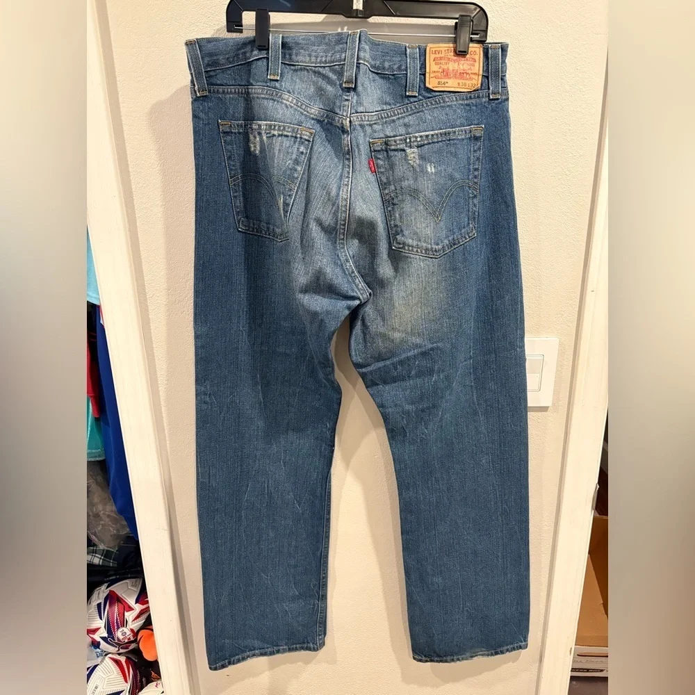 Levi’s 514 Slim Straight Jeans Size 38x32 (actual 40x32) EUC Distresses Ripped